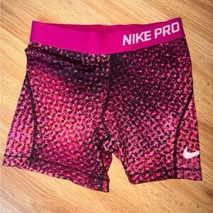 Kids Nike Pro Shorts – Large, Pink Pattern